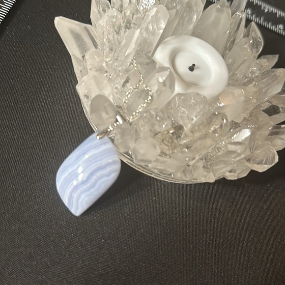 Natural Blue Lace Agate Leaf Shape Pendant w S925 Bail on 18” Silver Box Chain - Picture 9 of 10